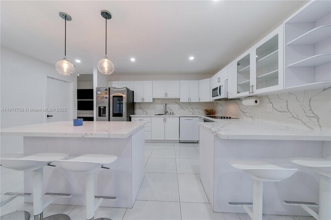 Building Photo - 1025 NW 128th Ct