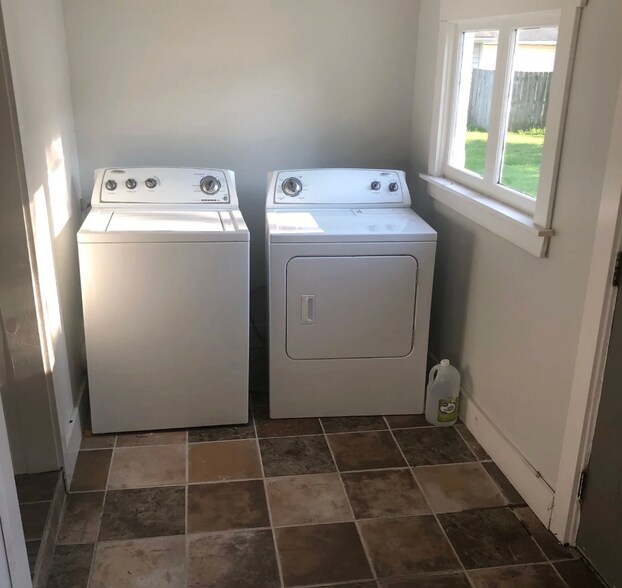 Building Photo - 4302 South Washington Street