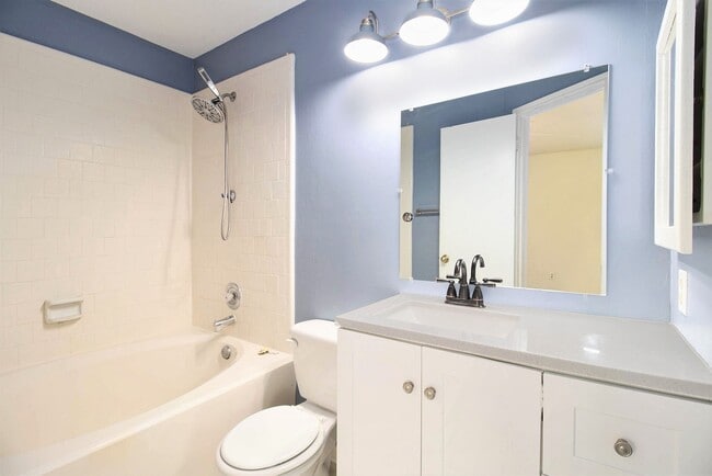 Building Photo - 2930 Williams Grant