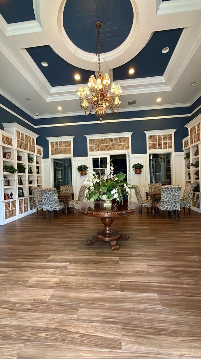 Building Photo - 6831 SW 44th St