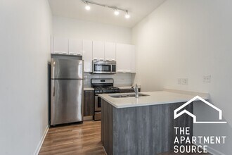 Building Photo - Modern Duplex Up: 2 Bed 2.5 Bath & In Unit W/D