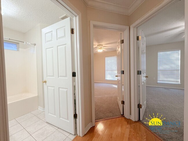 Building Photo - Charming 3-Bedroom Home in Fort Walton Beach!