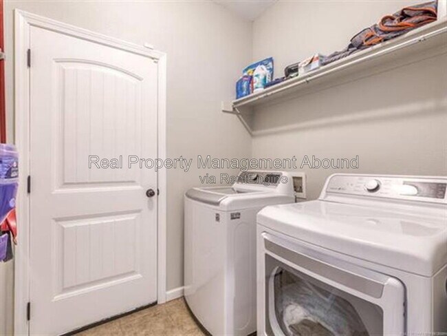 Building Photo - 14837 S Toledo Pl