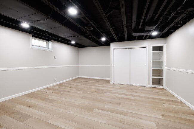 Building Photo - 165 Culver Pkwy