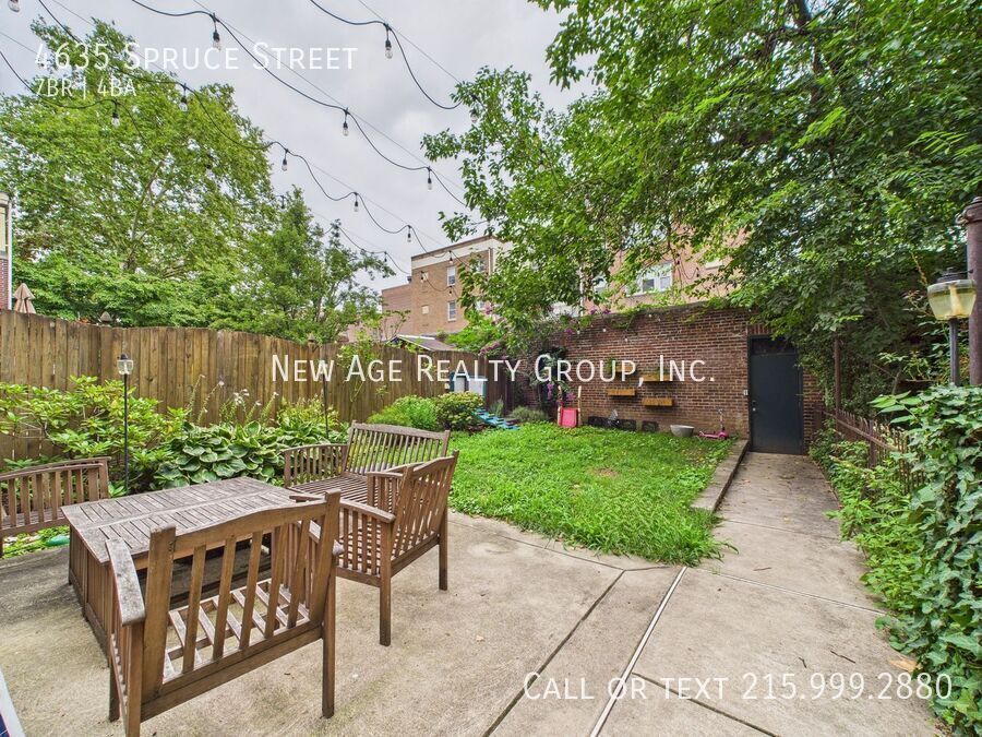 Building Photo - 4635 Spruce St