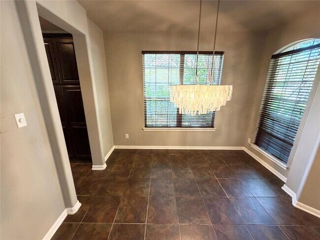 Building Photo - 3713 Broadwinged Hawk Cove