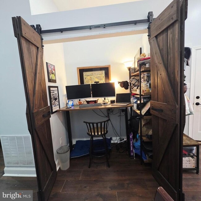 Building Photo - 768 N 26th St