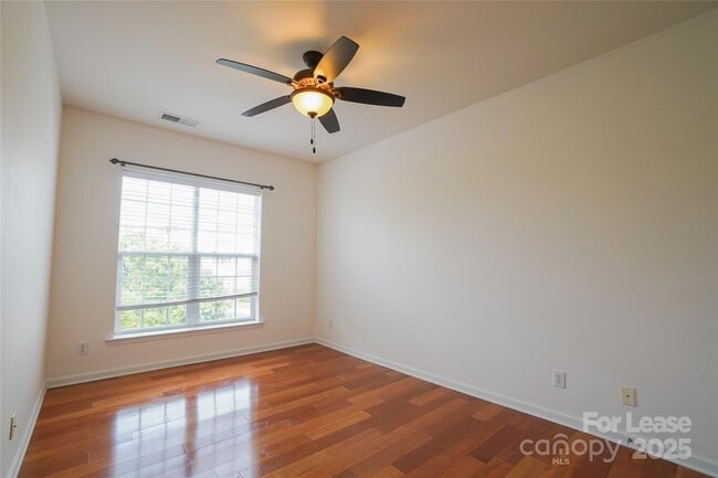 Building Photo - 14774 Via Sorrento Dr