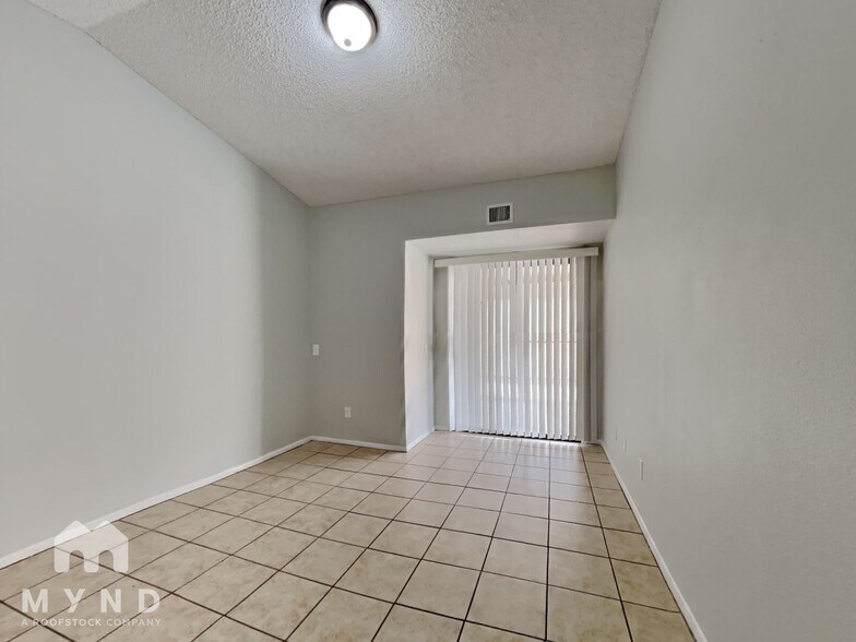 Building Photo - 11169 N 82nd Ln
