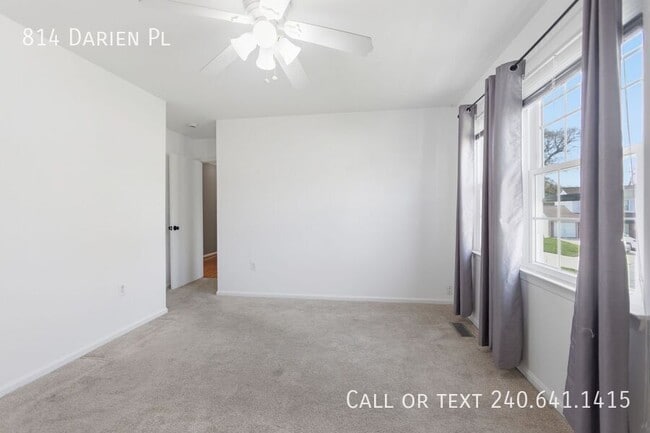 Building Photo - 814 Darien Pl