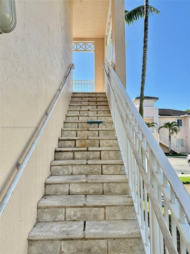 Building Photo - 2665 NE 4th St