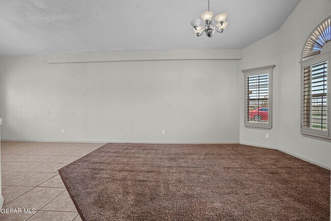 Building Photo - 3653 Tierra Inca Dr