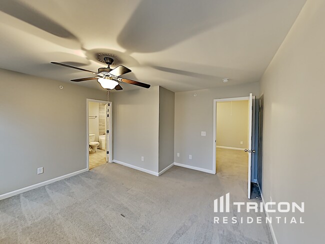 Building Photo - 204 Ashmere Ct
