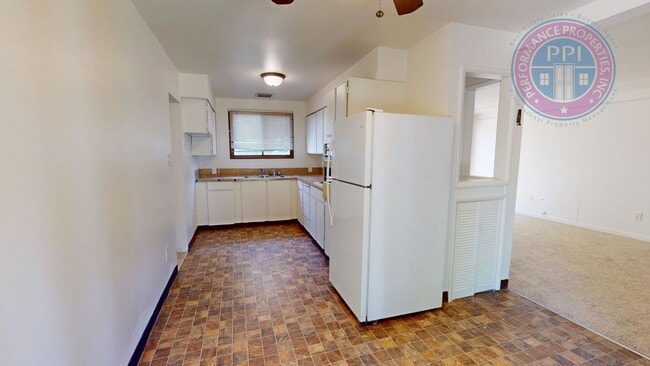 Building Photo - Beaumont - Prime Location!  Great Floor-Plan, Fully Fenced Yard, Pet Friendly!!