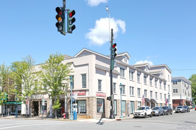 Building Photo - 21 E Central Ave