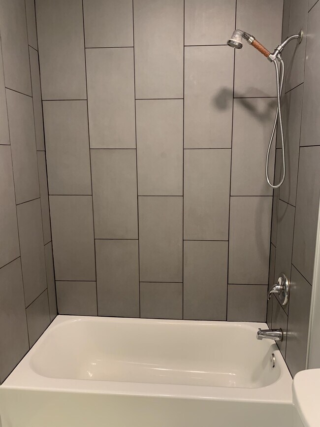 Building Photo - 2826 Rucker Ave