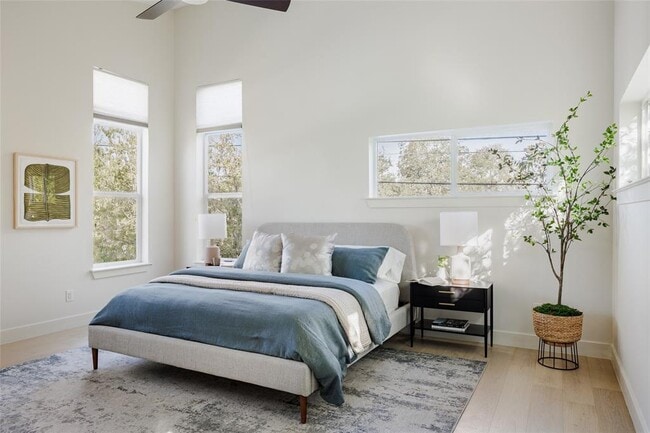 Building Photo - 1205 McKinley Ave