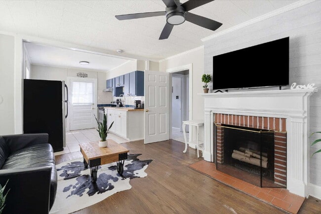 Building Photo - Cozy Living in the Heart of Wilson