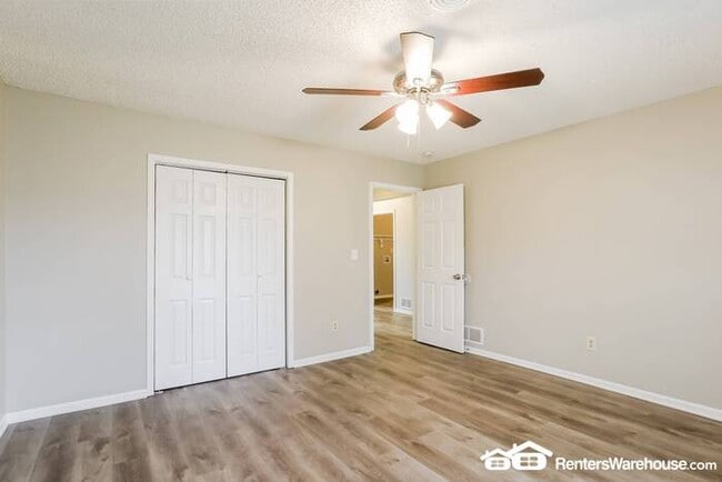 Building Photo - 3 Bed 2 Bath Home Available NOW!