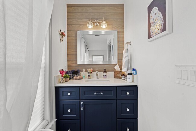 Building Photo - 500 Turnberry Ln