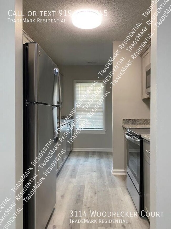 Building Photo - Newly renovated 2 bedroom with 2 full bath...