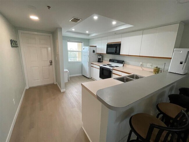 Building Photo - 2320 Terra Ceia Bay Blvd