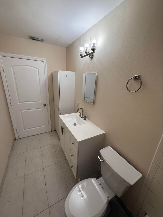 Building Photo - 3391 Helena Dr