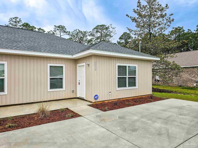Primary Photo - 2289 Dog Track Rd
