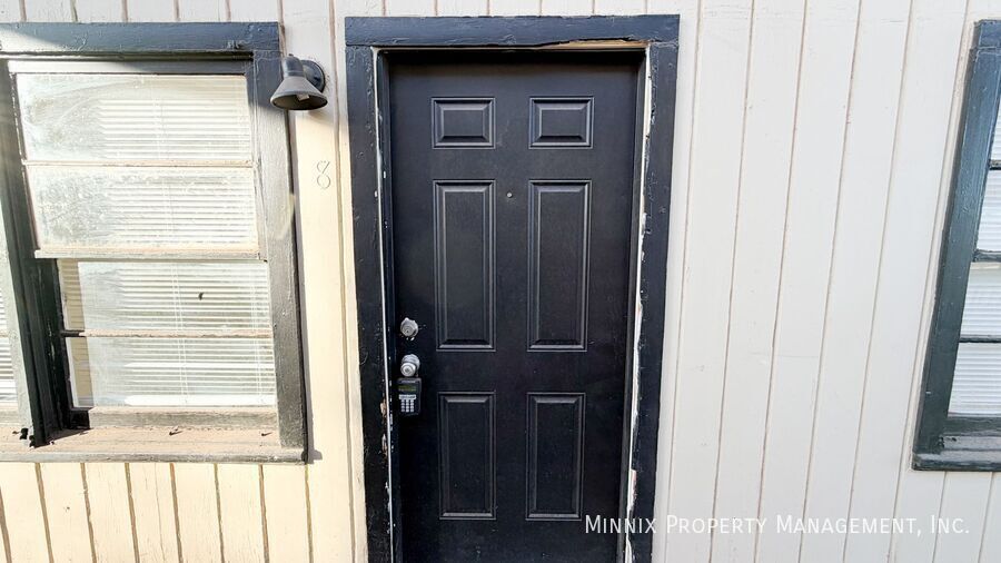 Building Photo - 5005 Avenue W