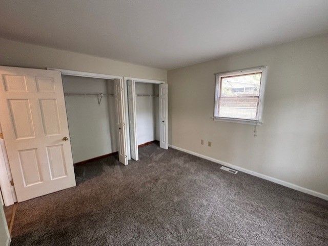 Building Photo - 7047 Maple Ct