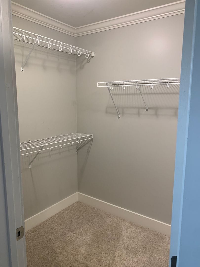 Building Photo - Well Maintained 3 Bedroom Home in The Pres...