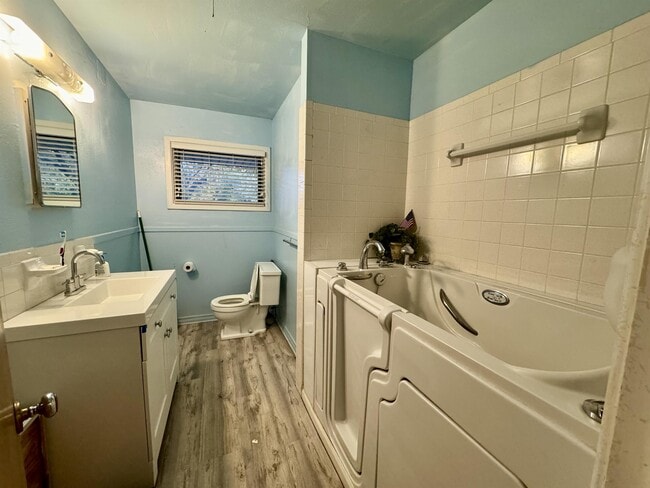 Building Photo - 4419 Call Field Rd