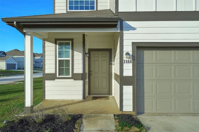 Building Photo - 2460 Shellcracker Dr