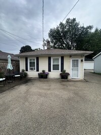 Building Photo - 144 Lathrop Ave