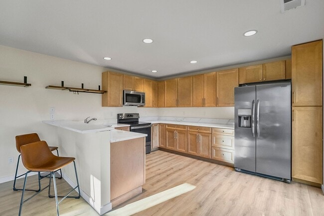 Building Photo - Lake Stevens~Amber Skyline