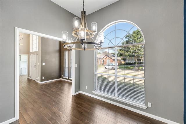 Building Photo - 1109 San Saba Dr