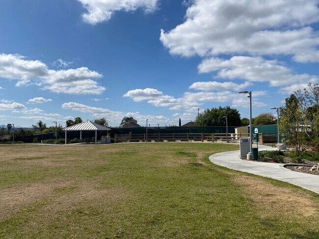 Building Photo - Wilma54