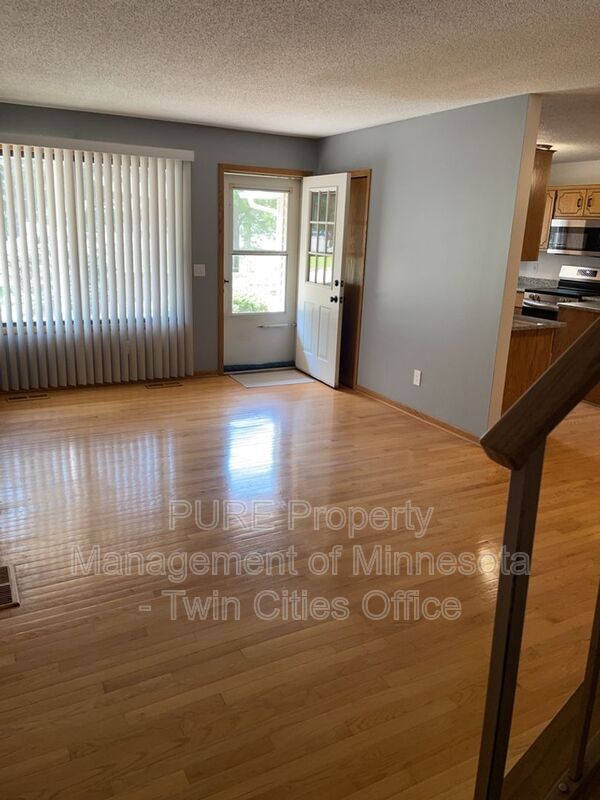 Building Photo - 4184 White Bear Pkwy