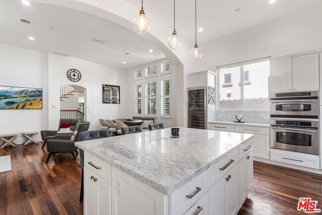 Building Photo - 5734 S Celedon Creek