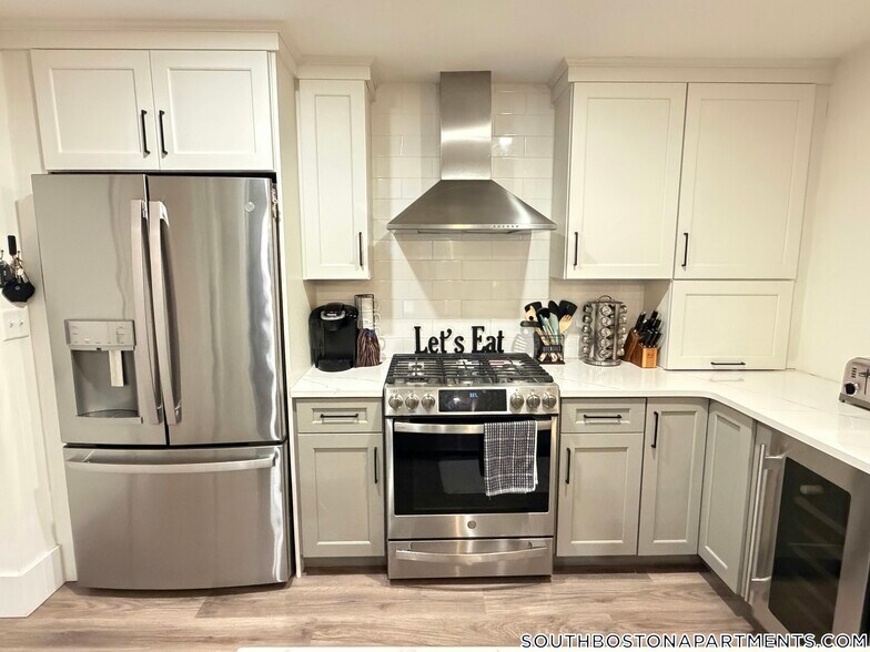 Building Photo - 9 Douglas St