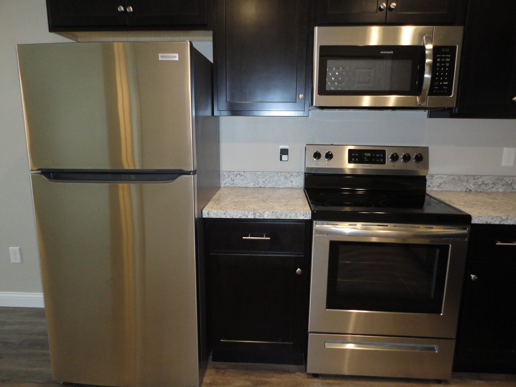 Kitchen - 3130 Burlew Blvd