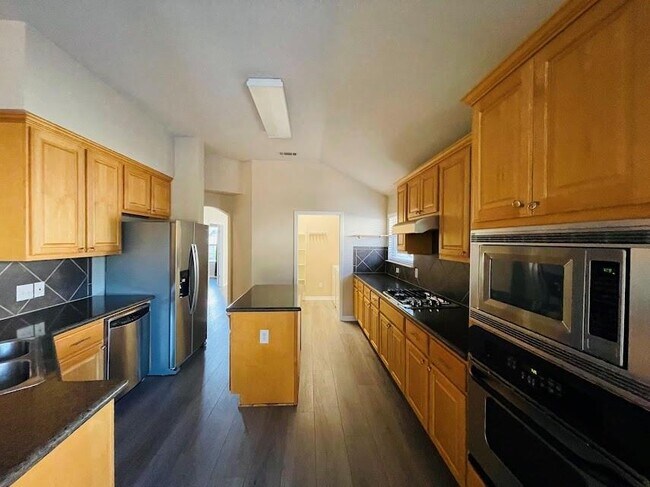Building Photo - 15425 Fisher Island Dr