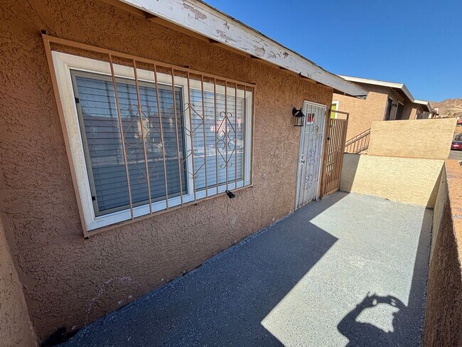 Building Photo - 6940 Hopkins Dr