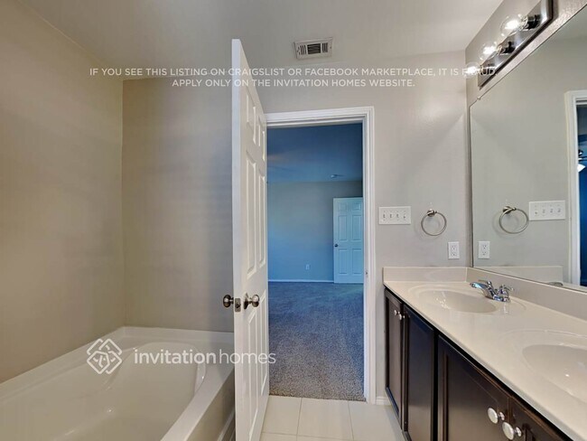 Building Photo - 1717 Gayla Creek Dr