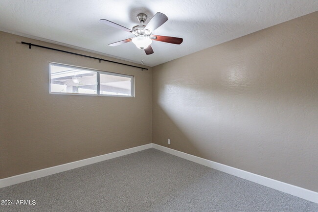 Building Photo - 1320 E Orchid Ln