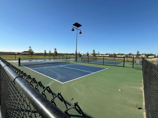 Building Photo - 205 Herald Dr