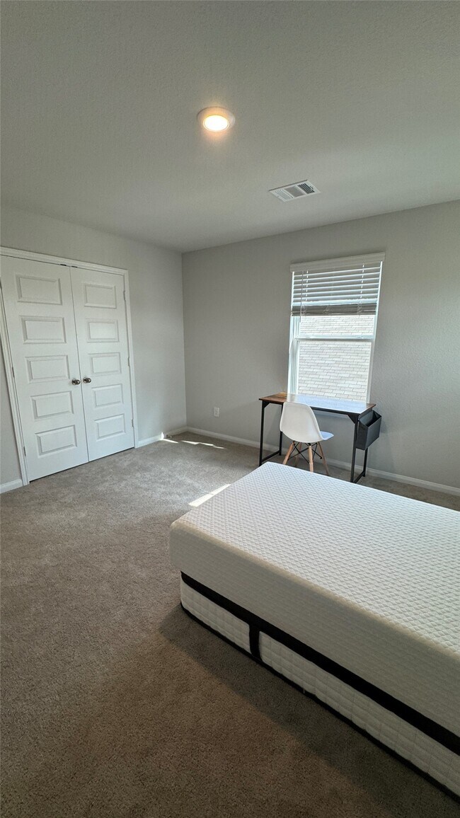 Building Photo - 2344 Green Sturgeon Ct