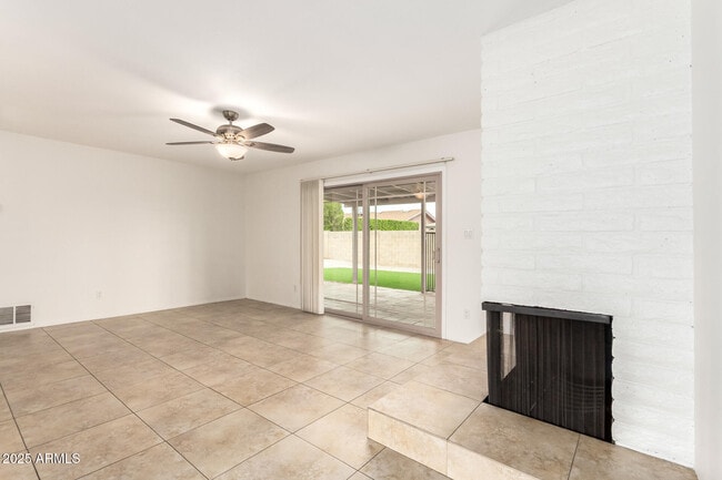 Building Photo - 8308 E Buena Terra Way