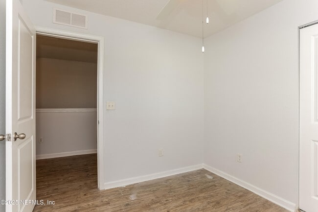 Building Photo - 522 Eiseman Wy