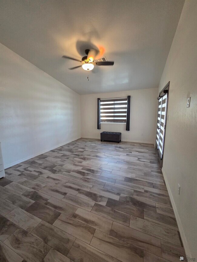 Building Photo - 3874 Santa Sophia St